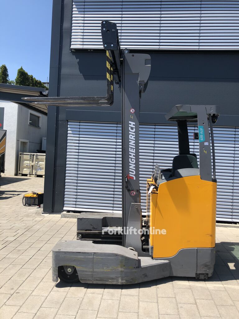 판매 중인 리치 트럭 Jungheinrich ETV-Q 25 Vierwegestapler, sehr guter Zustand | Forkliftonline KR 리치 트럭 Jungheinrich ETV-Q 25 Vierwegestapler, sehr guter Zustand - Forkliftonline