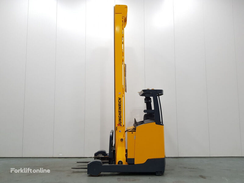 Jungheinrich ETV325 reach truck