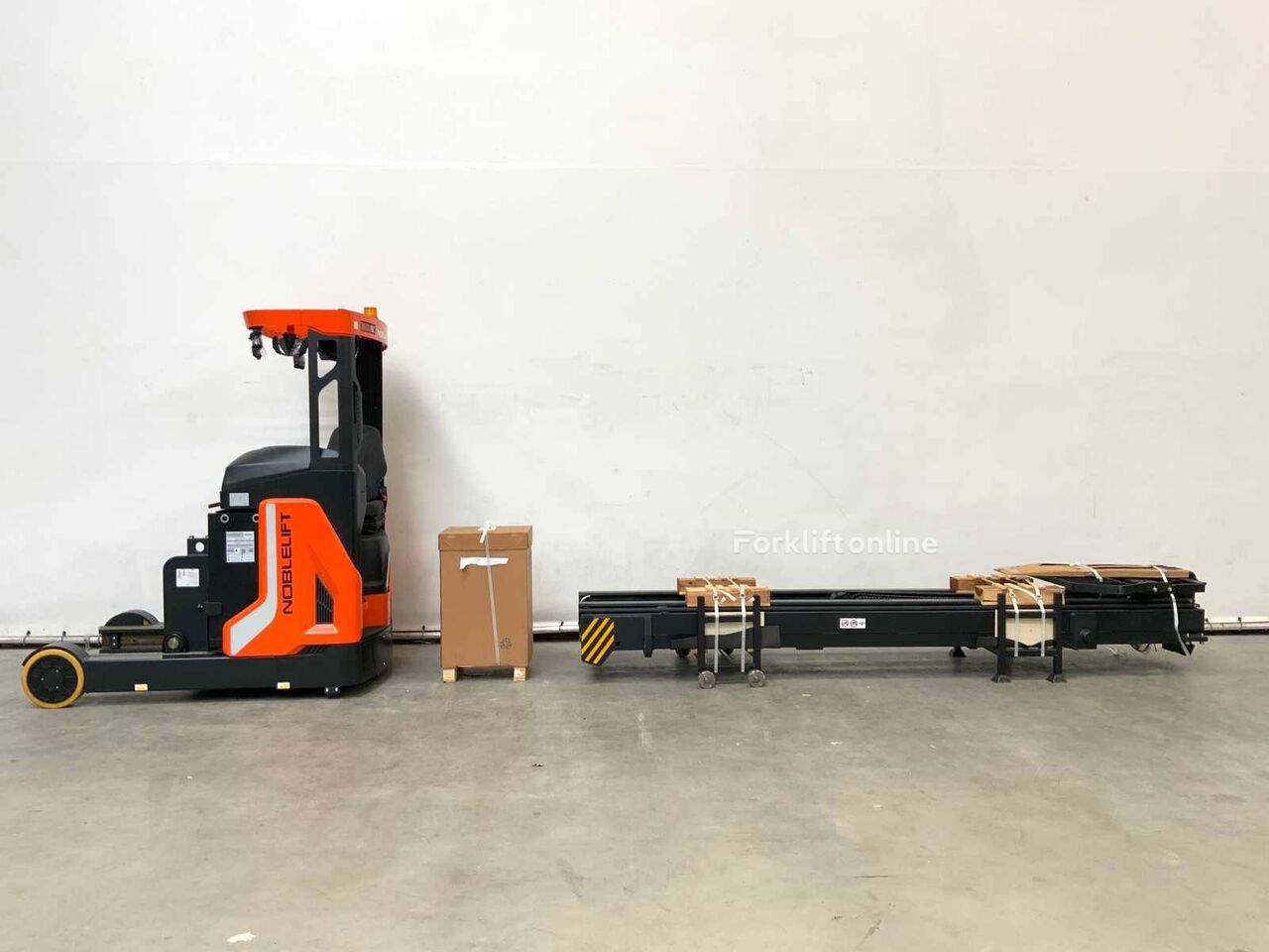 Chariot rétractable Noblelift RT20 PRO à vendre | Forkliftonline SN Chariot rétractable Noblelift RT20 PRO neuf - Forkliftonline