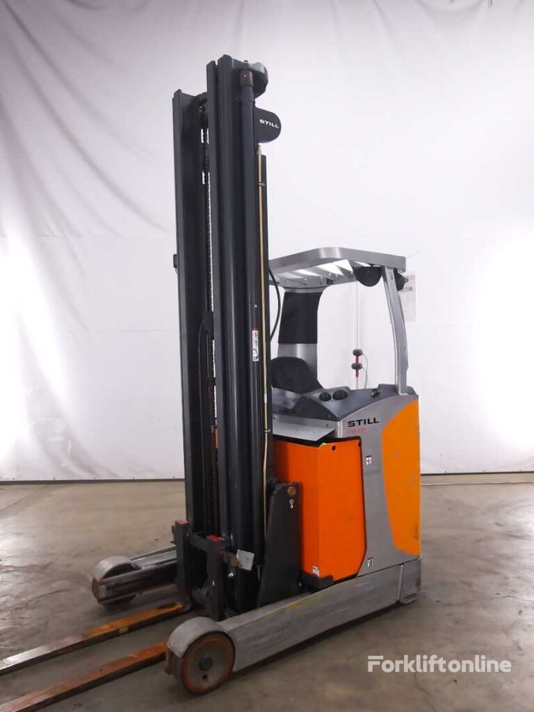 Still FM-X17 reach truck