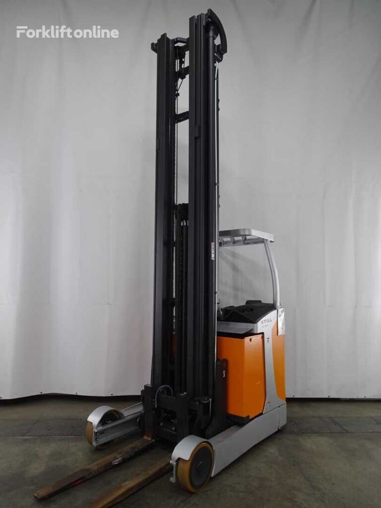 Still FM-X20 reach truck