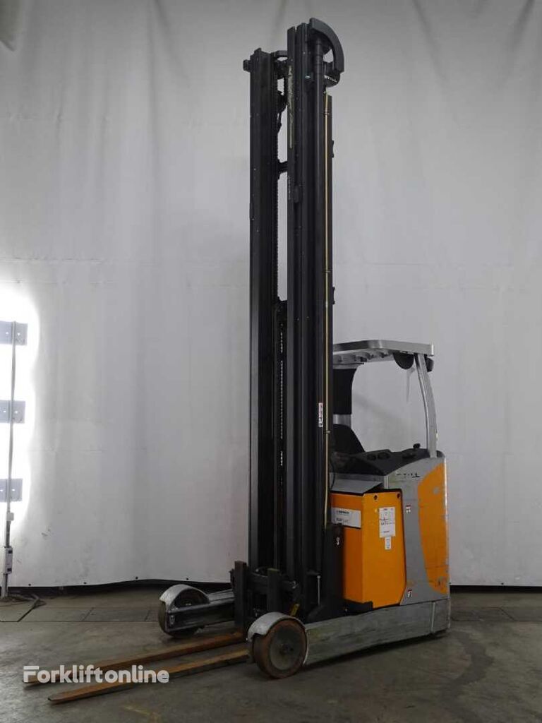 Still FM-X20 reach truck