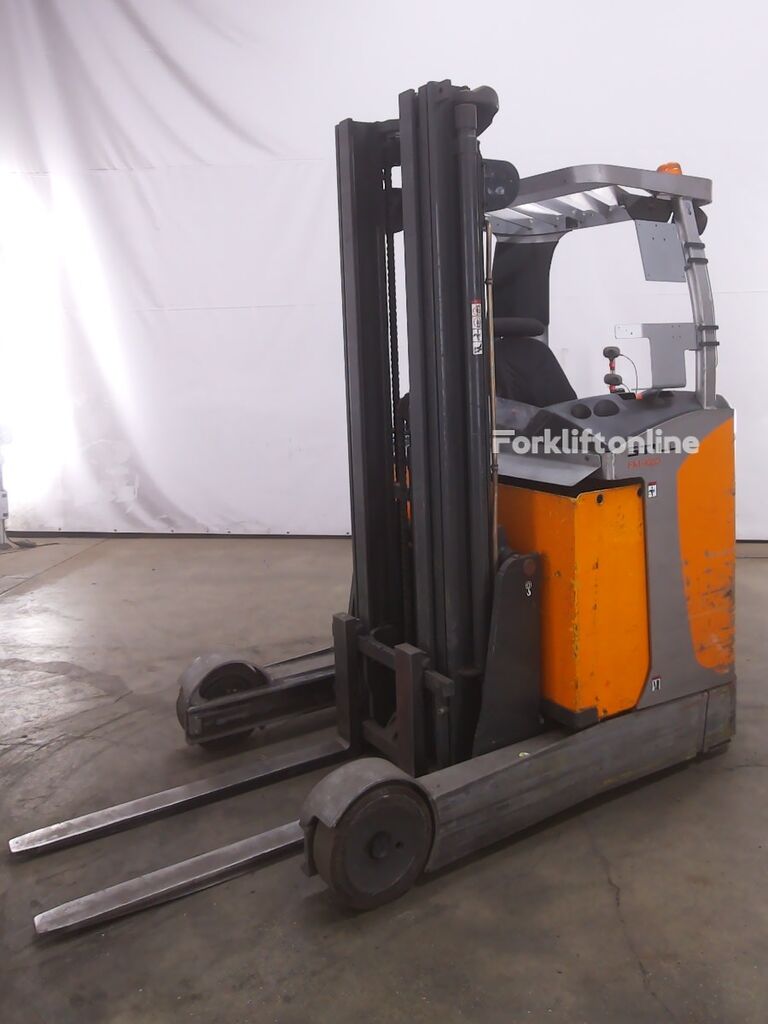 Still FM-X20 reach truck