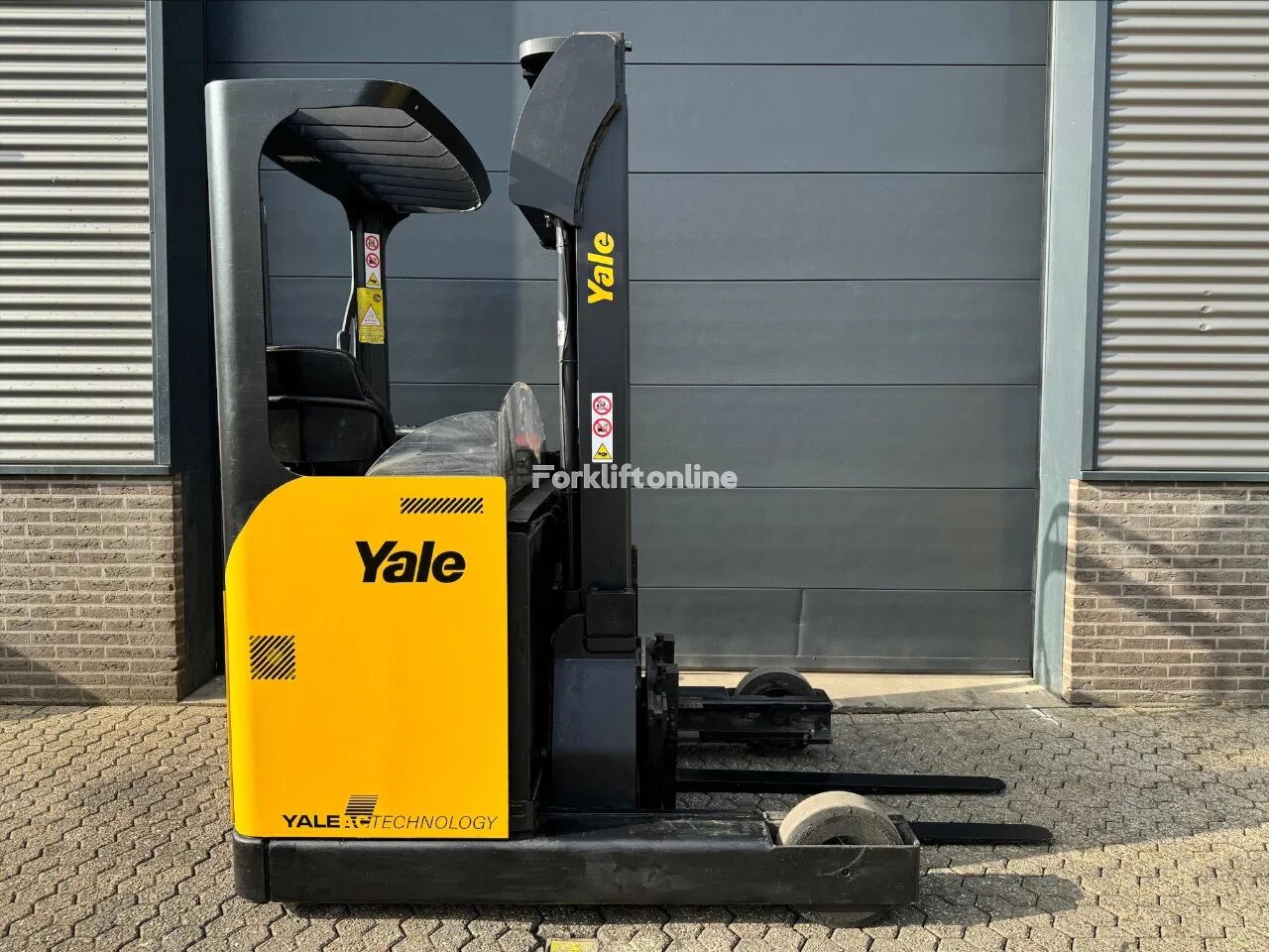 شاحنة الوصول Yale reachtruck 3x MR14 MR16 1,6 en 1,4 ton