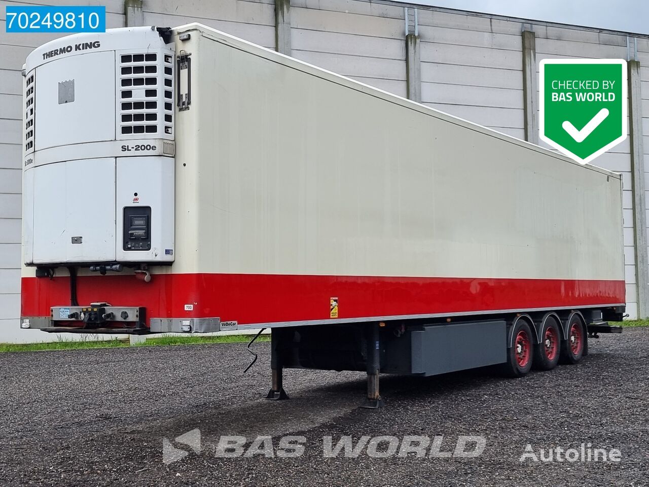 LAG Thermo King SL-200e 3 axles Tailgate Liftachse Blumenbreit Palet refrigerated semi-trailer