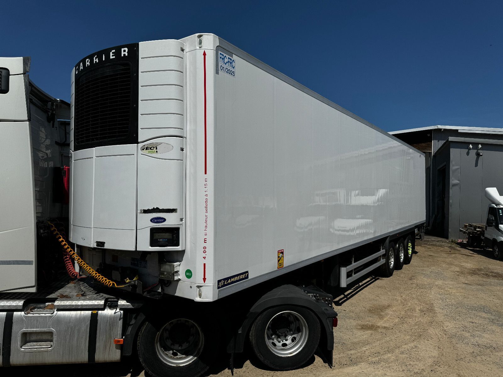 Lamberet Doppel Stock Mit Vector 1950 Mt Bis-30°C refrigerated semi-trailer