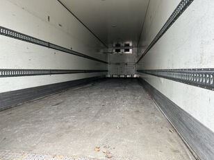 Pacton Z3-002 / Carrier Vector -30 Gr refrigerated semi-trailer