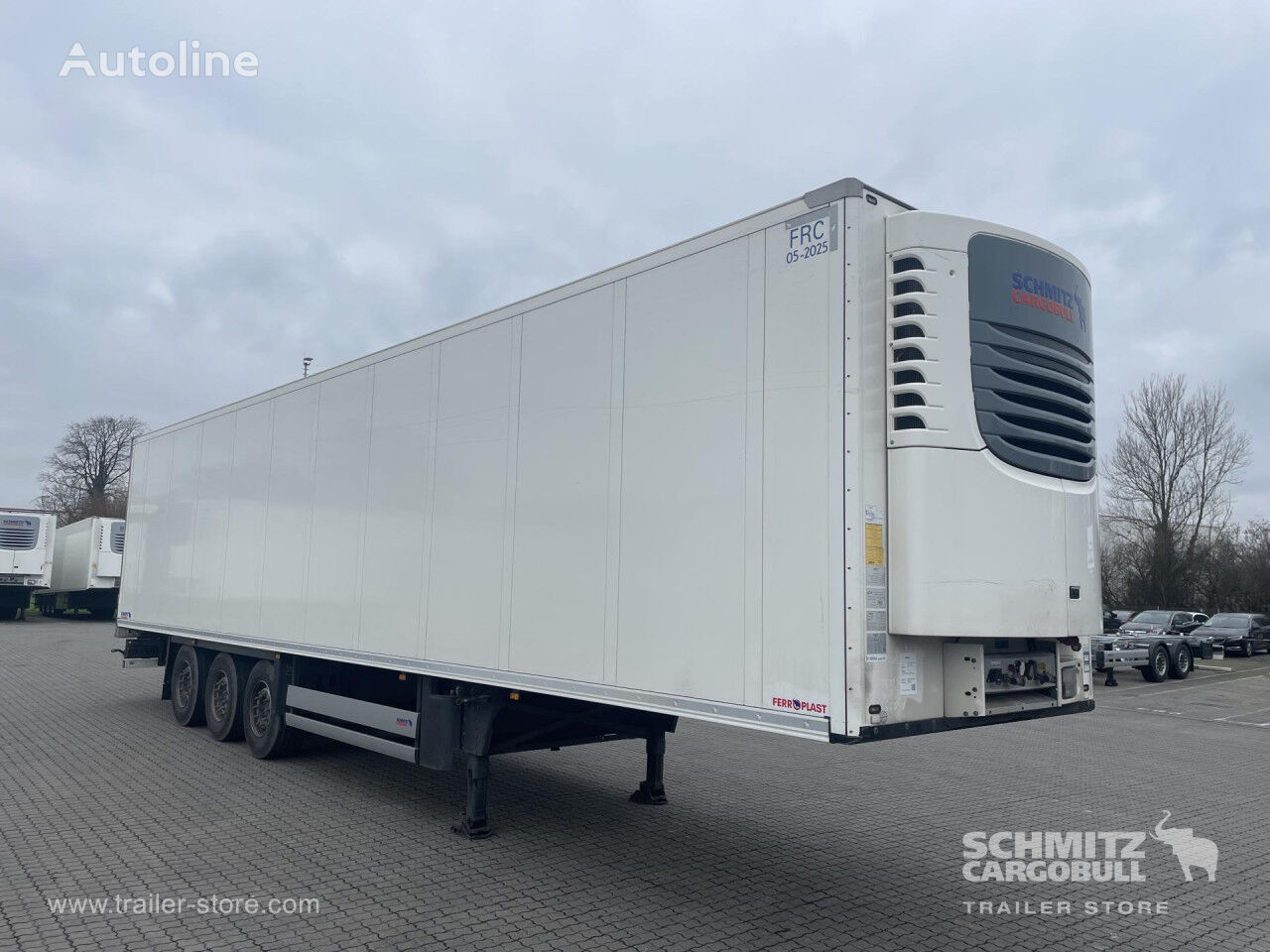 Schmitz refrigerated semi-trailer