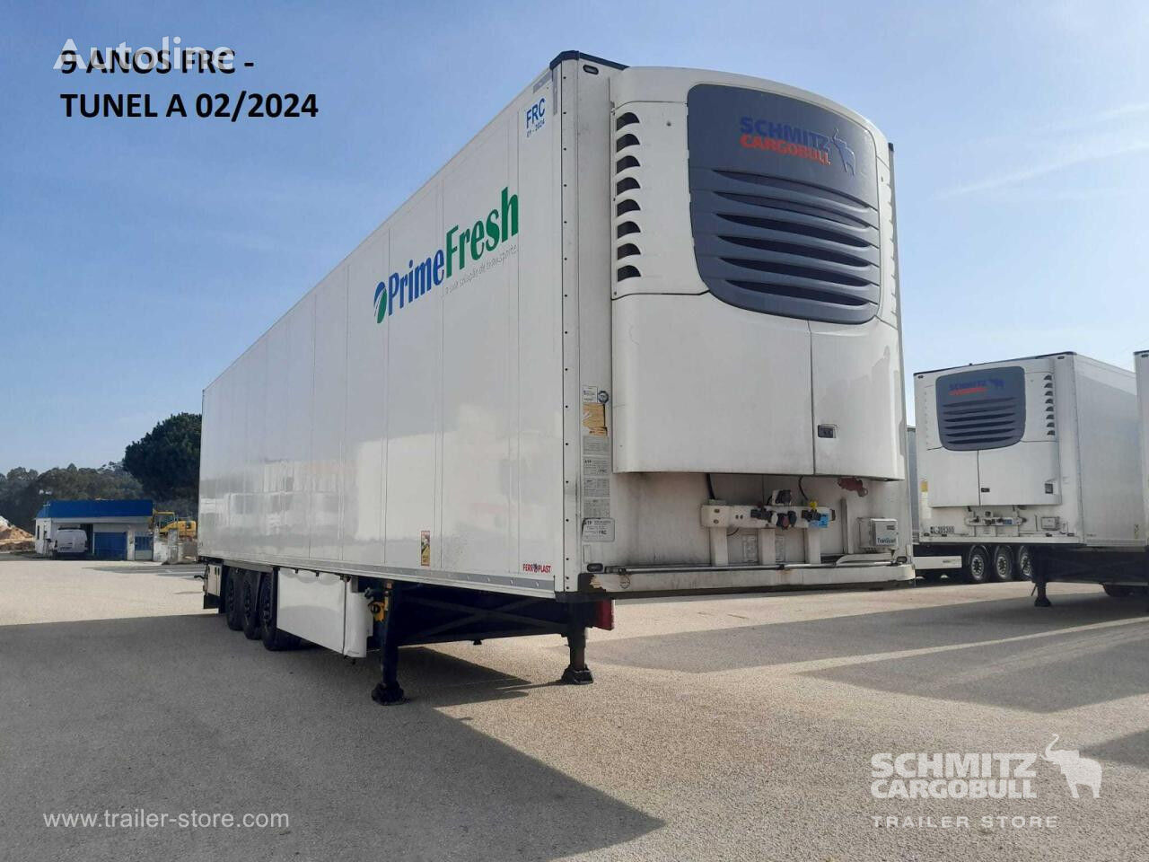 Schmitz refrigerated semi-trailer