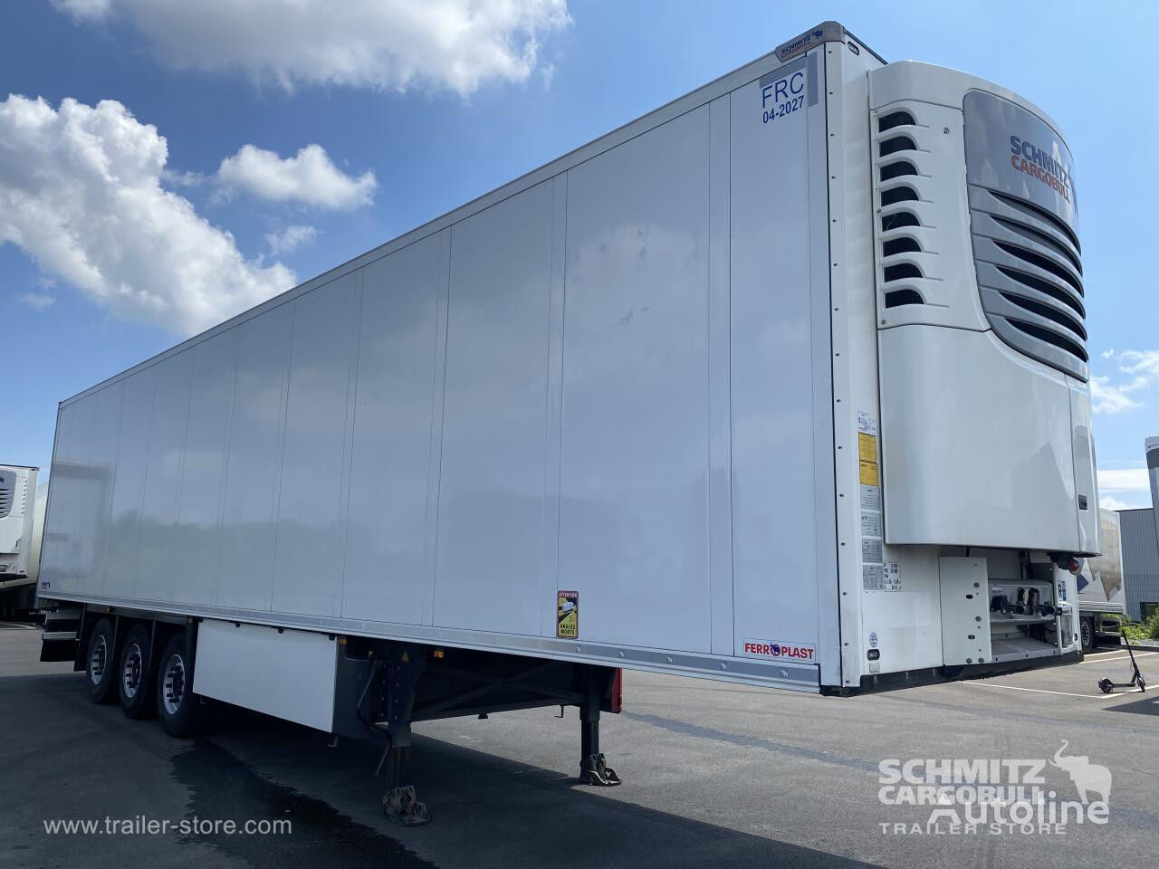 Schmitz refrigerated semi-trailer