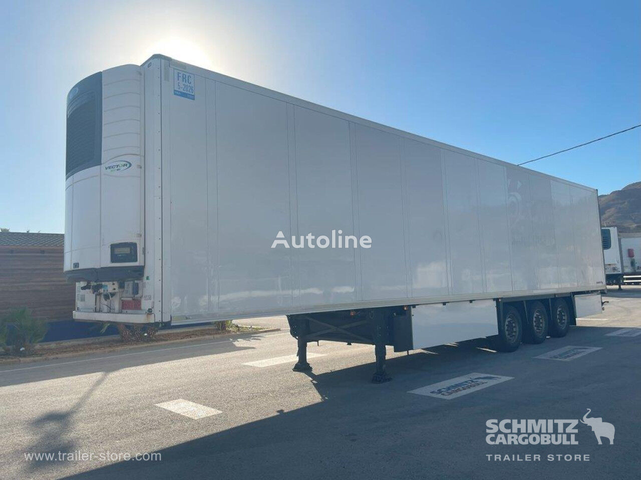 Schmitz refrigerated semi-trailer