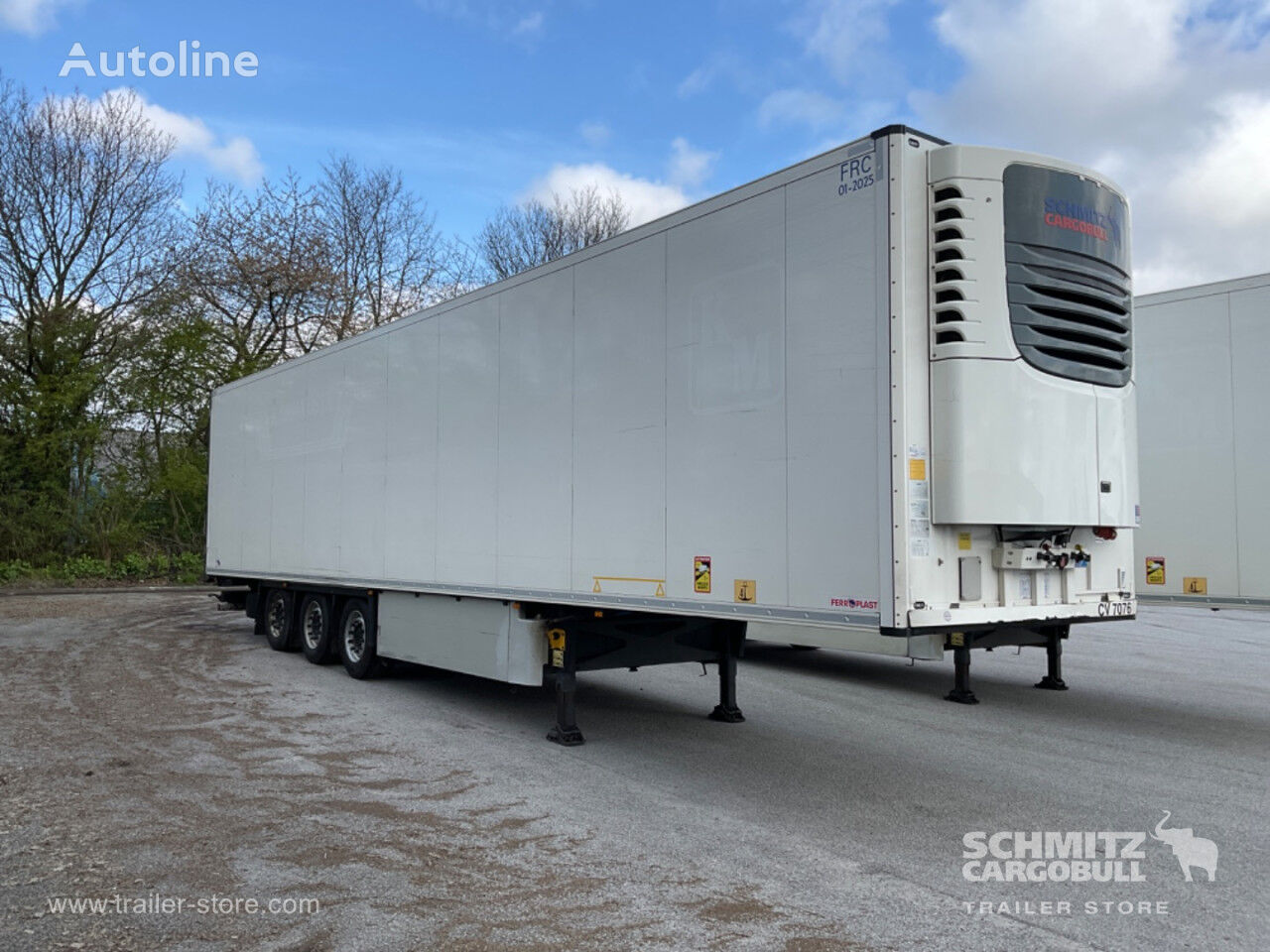 Schmitz refrigerated semi-trailer