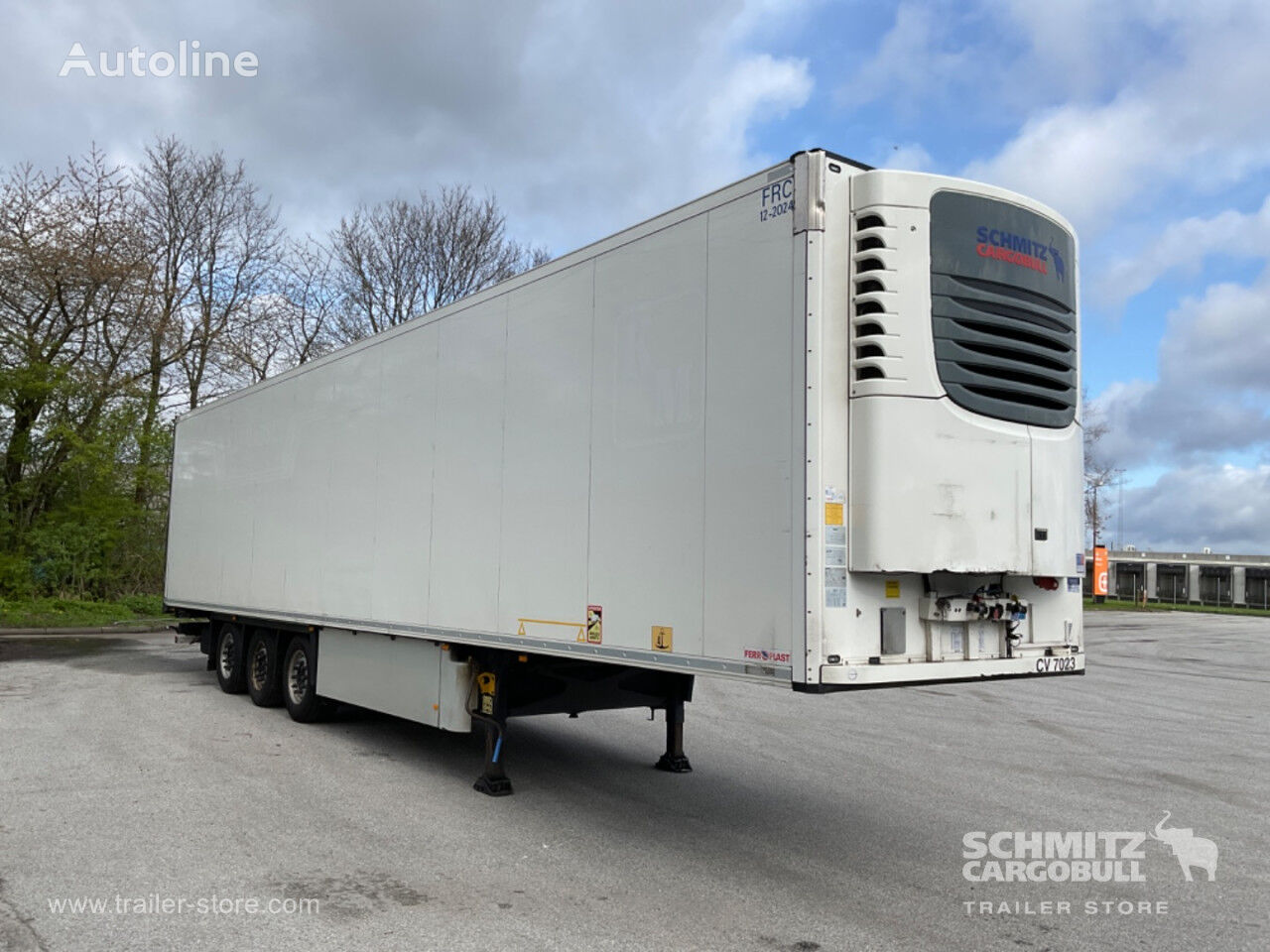 Schmitz Auflieger TiefkÃŒhlkoffer Standard refrigerated semi-trailer