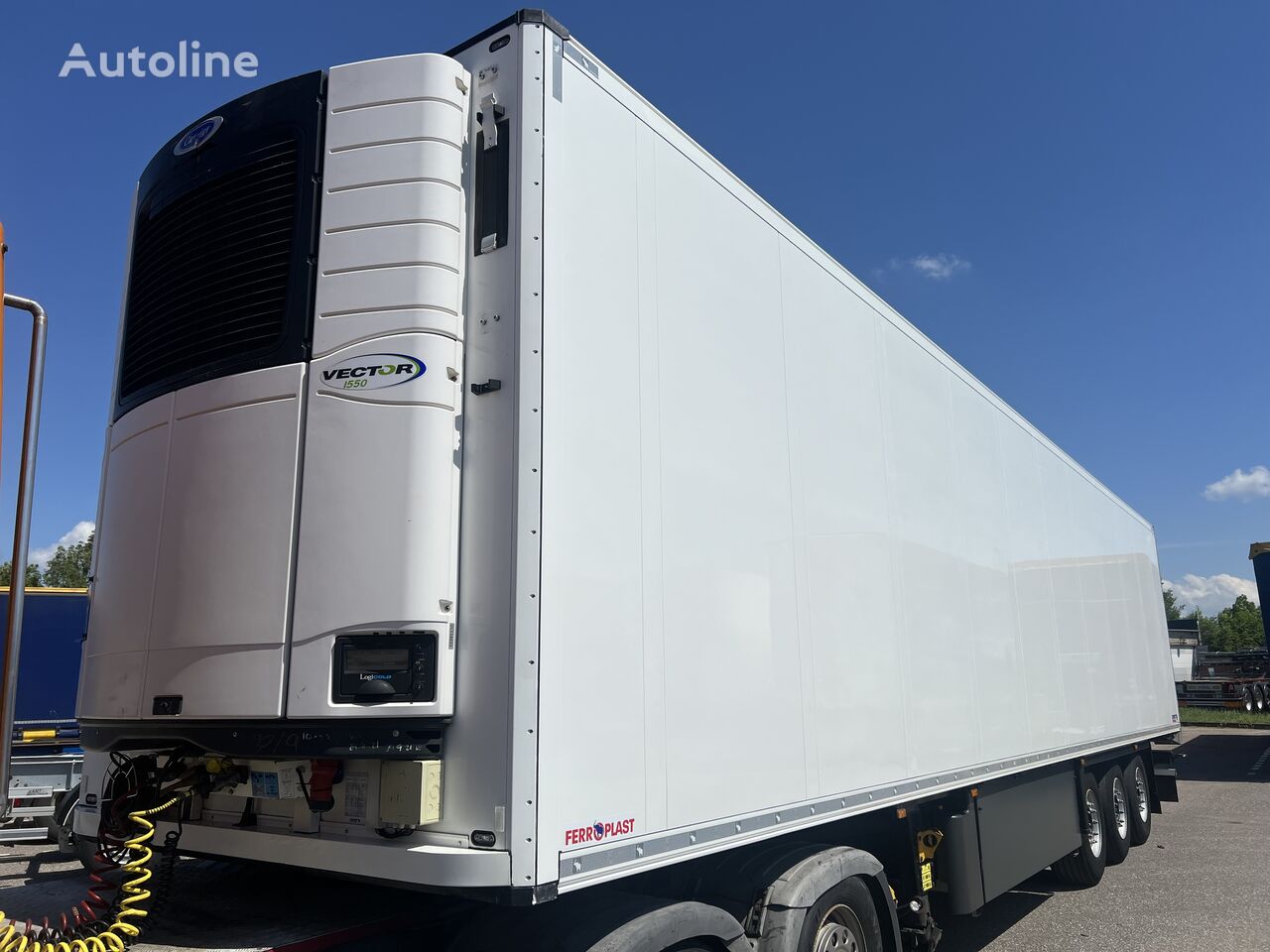 Schmitz Cargobull refrigerated semi-trailer