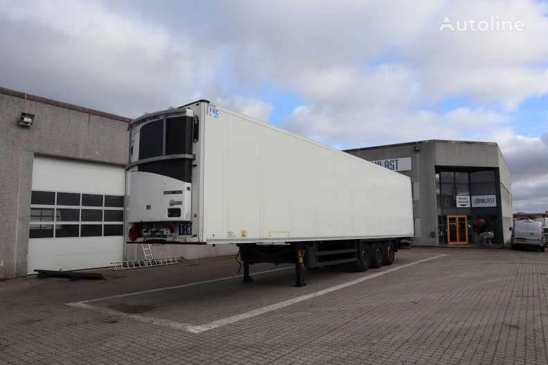 Schmitz Cargobull 33 pl. refrigerated semi-trailer