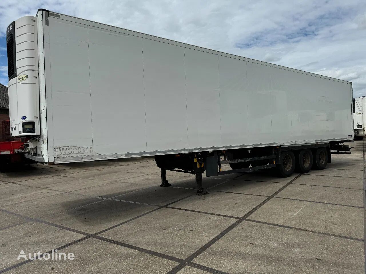 Schmitz Cargobull CARRIER 1850 MT D/E SAF AXELS refrigerated semi-trailer