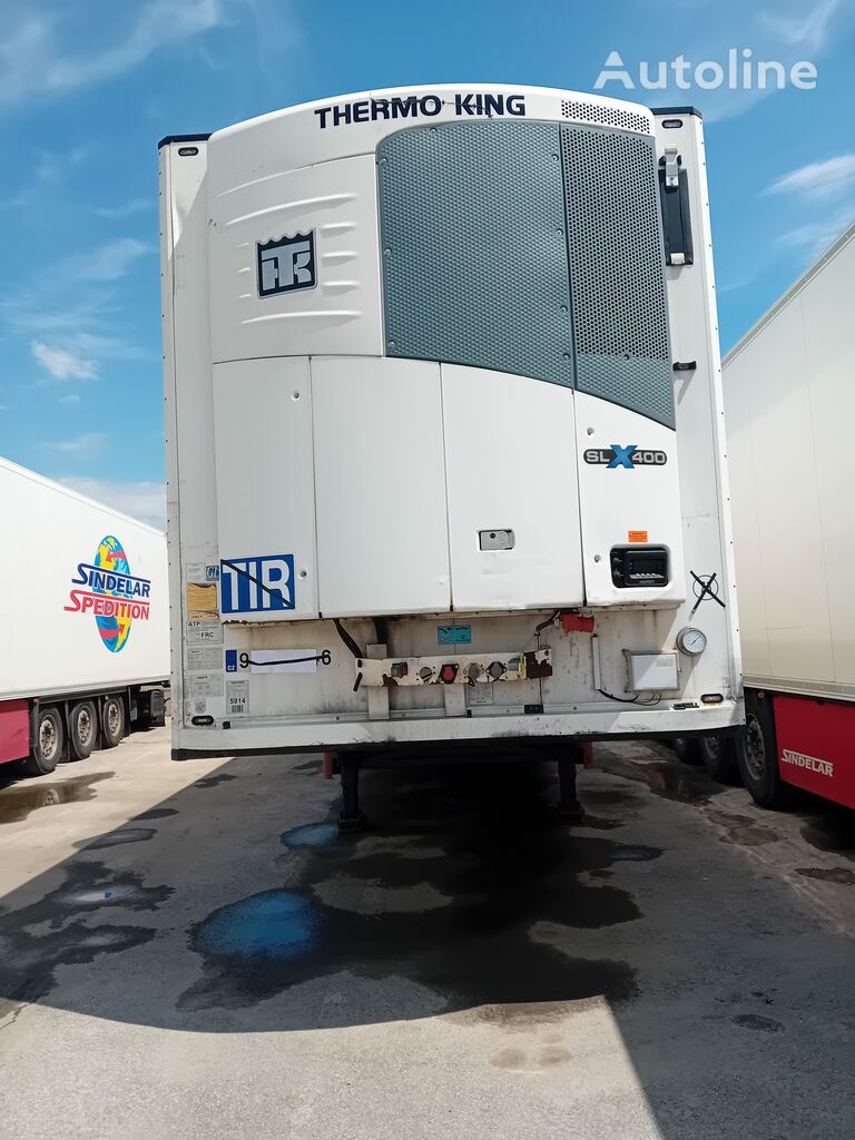 Schmitz Cargobull SKO 24 refrigerated semi-trailer