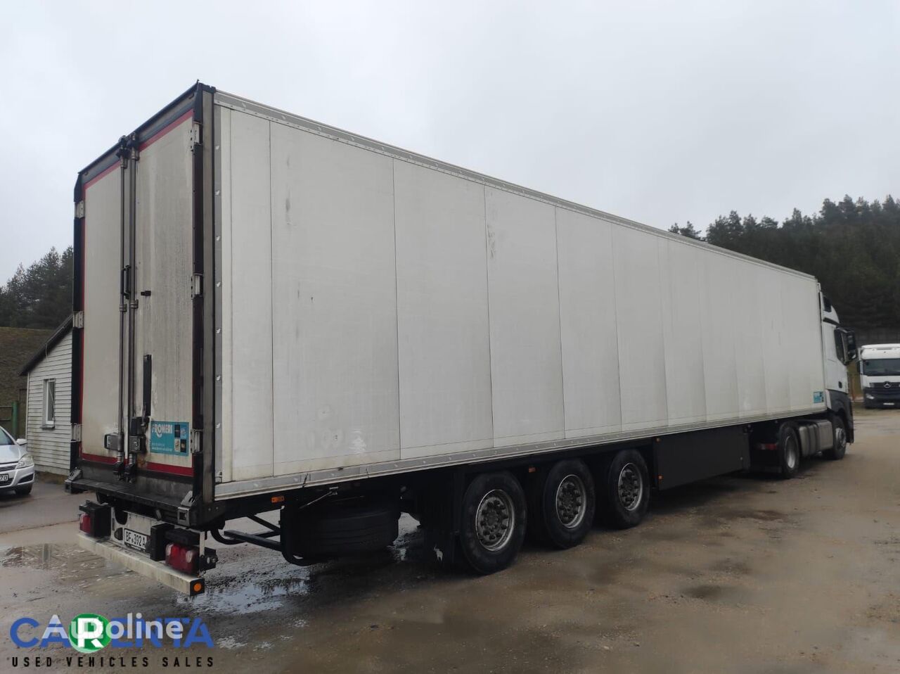 Schmitz Cargobull SKO 24 refrigerated semi-trailer