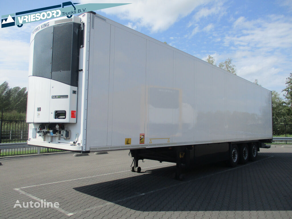 Schmitz Cargobull SKO 24 BI TEMP refrigerated semi-trailer