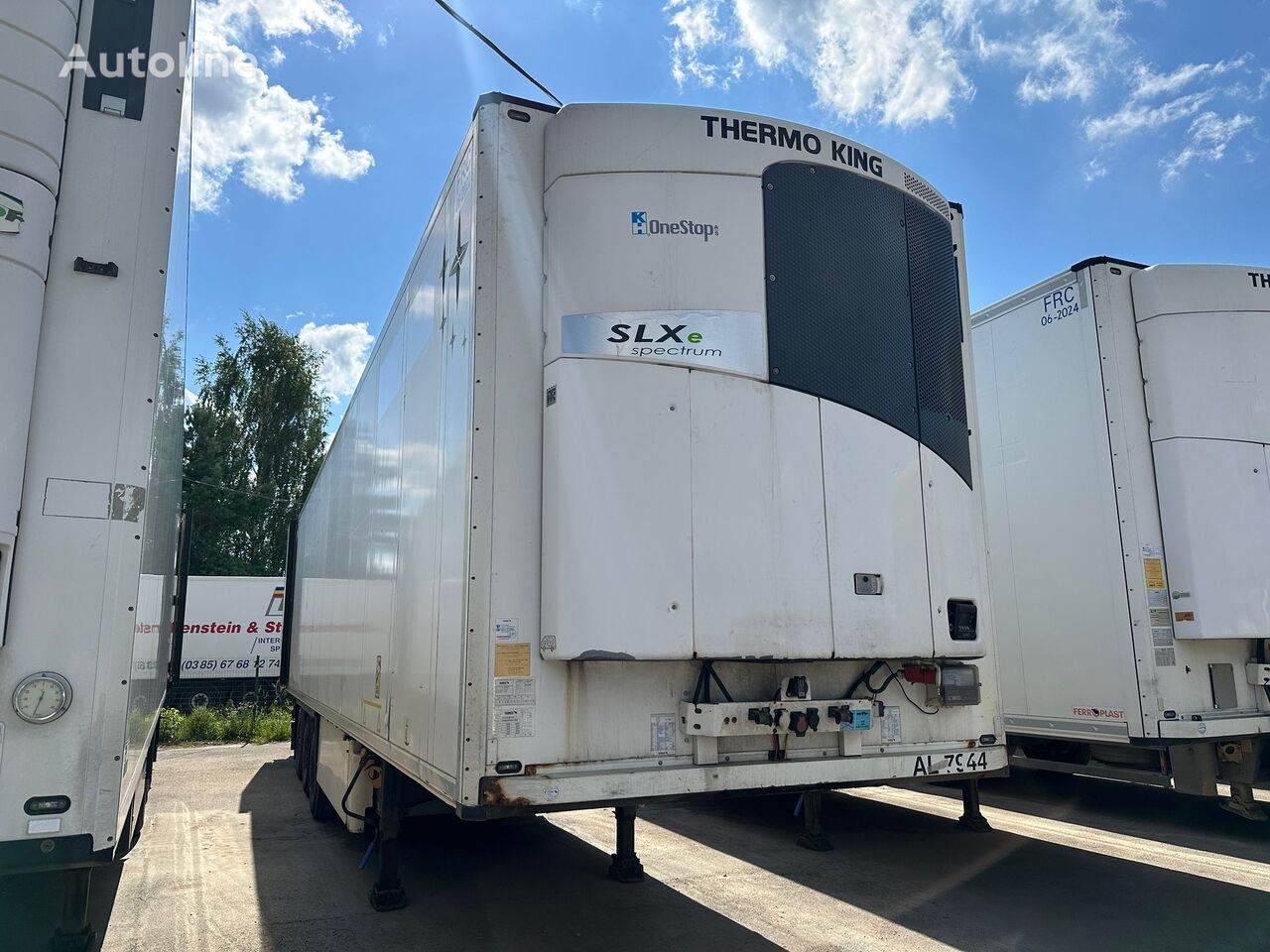 Schmitz Cargobull SKO 24 Multitemp Doppelstock refrigerated semi-trailer