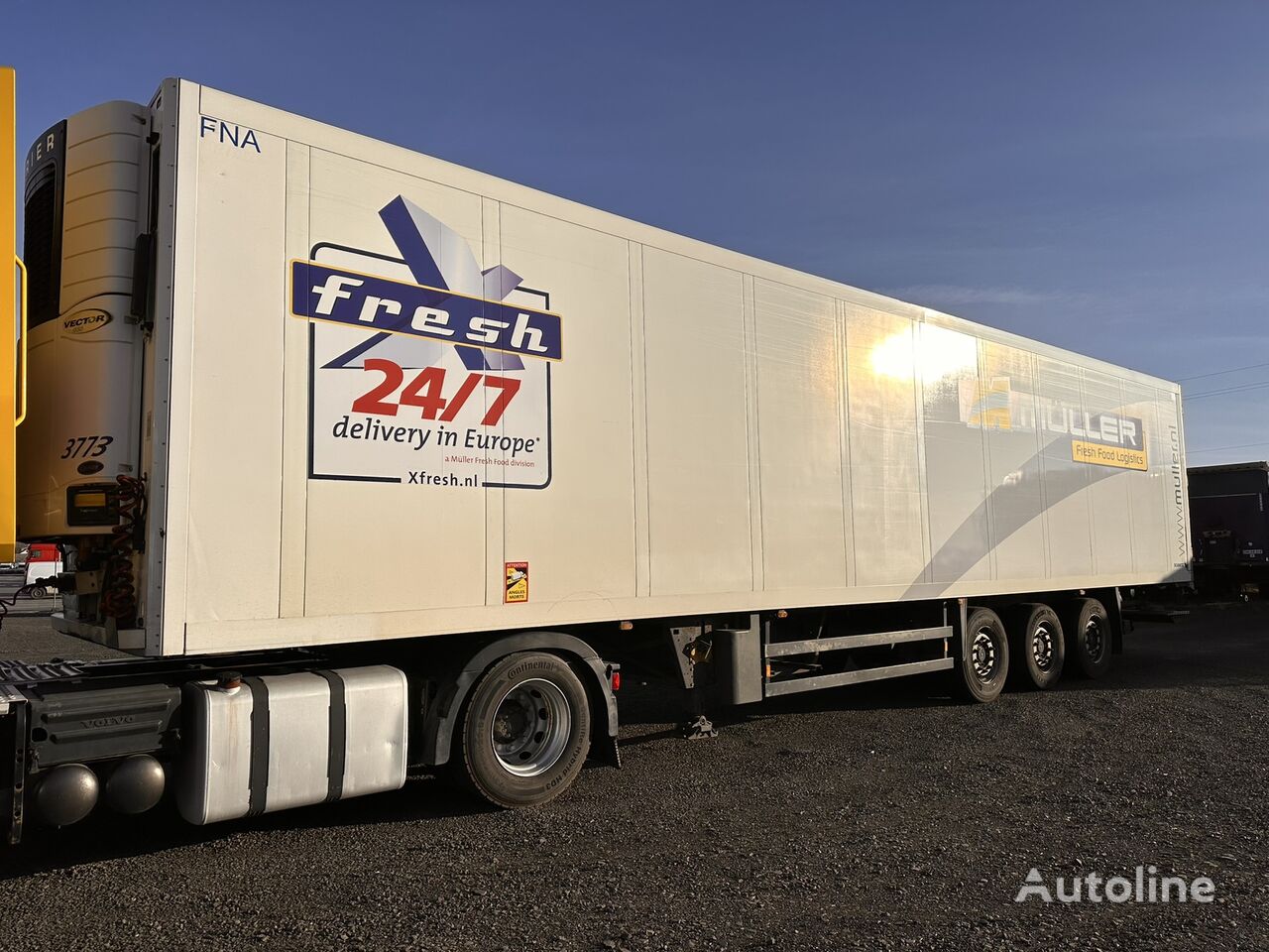 Schmitz Cargobull SKO 24 v Lizynh refrigerated semi-trailer