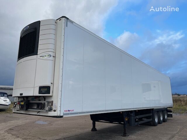 Schmitz Cargobull SKO 24/L refrigerated semi-trailer