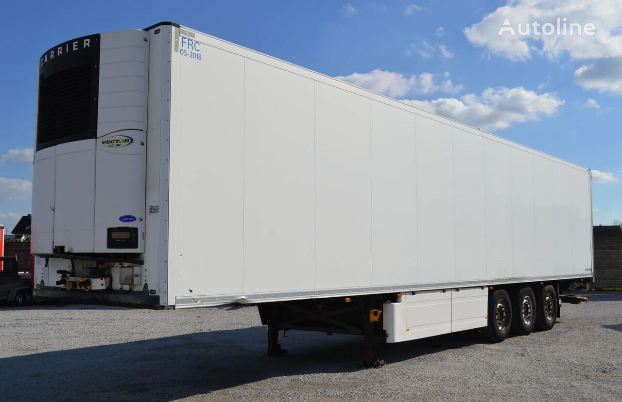 Schmitz Cargobull SKO 24REFRIGERATOR + LIFT ROLLER SHUTTER CARRIER VECTOR 1850Mtº  refrigerated semi-trailer