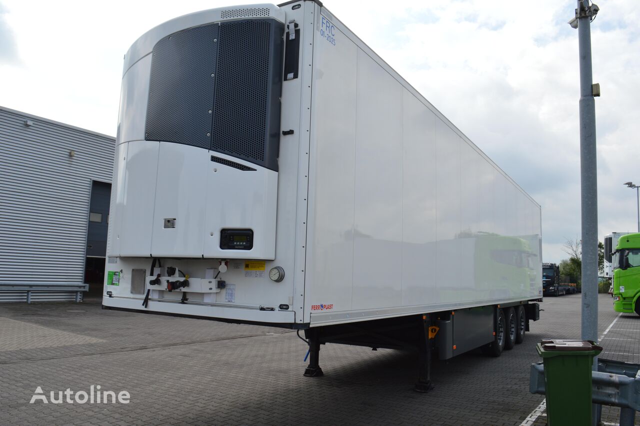 Schmitz Cargobull SKO24/L - FP 45 ThermoKing SLXi300 refrigerated semi-trailer