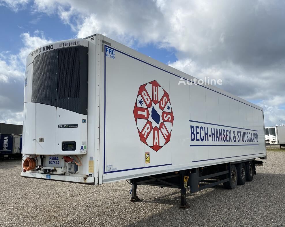 Polprikolica hladilnik Schmitz Cargobull Trailer Reefer Flower Width & Dual Temp & Double Stock Straight naprodaj | Autoline SI Polprikolica hladilnik Schmitz Cargobull Trailer Reefer Flower Width & Dual Temp & Double Stock Straight - Autoline