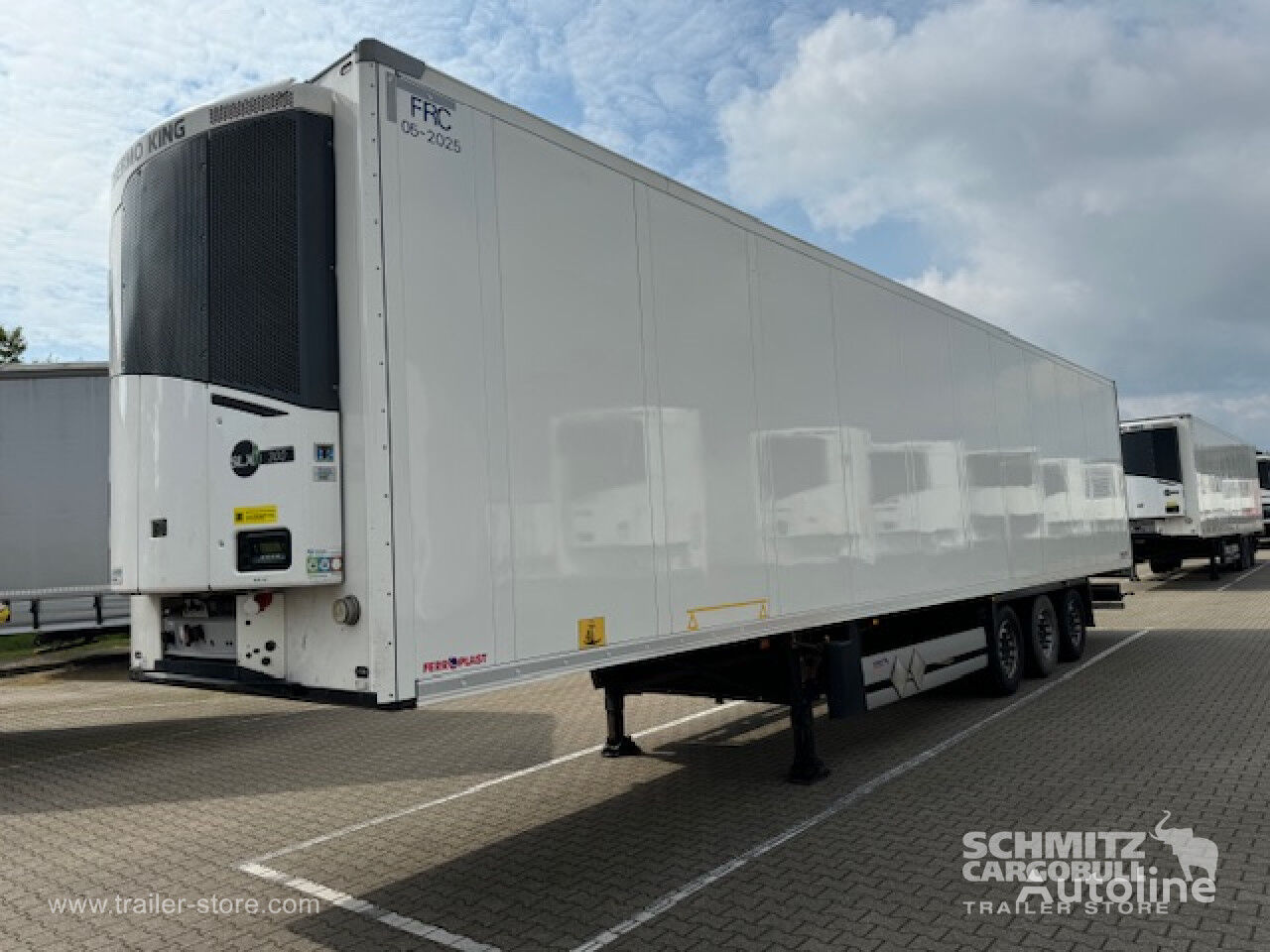 Schmitz Oplegger Vries Standard refrigerated semi-trailer