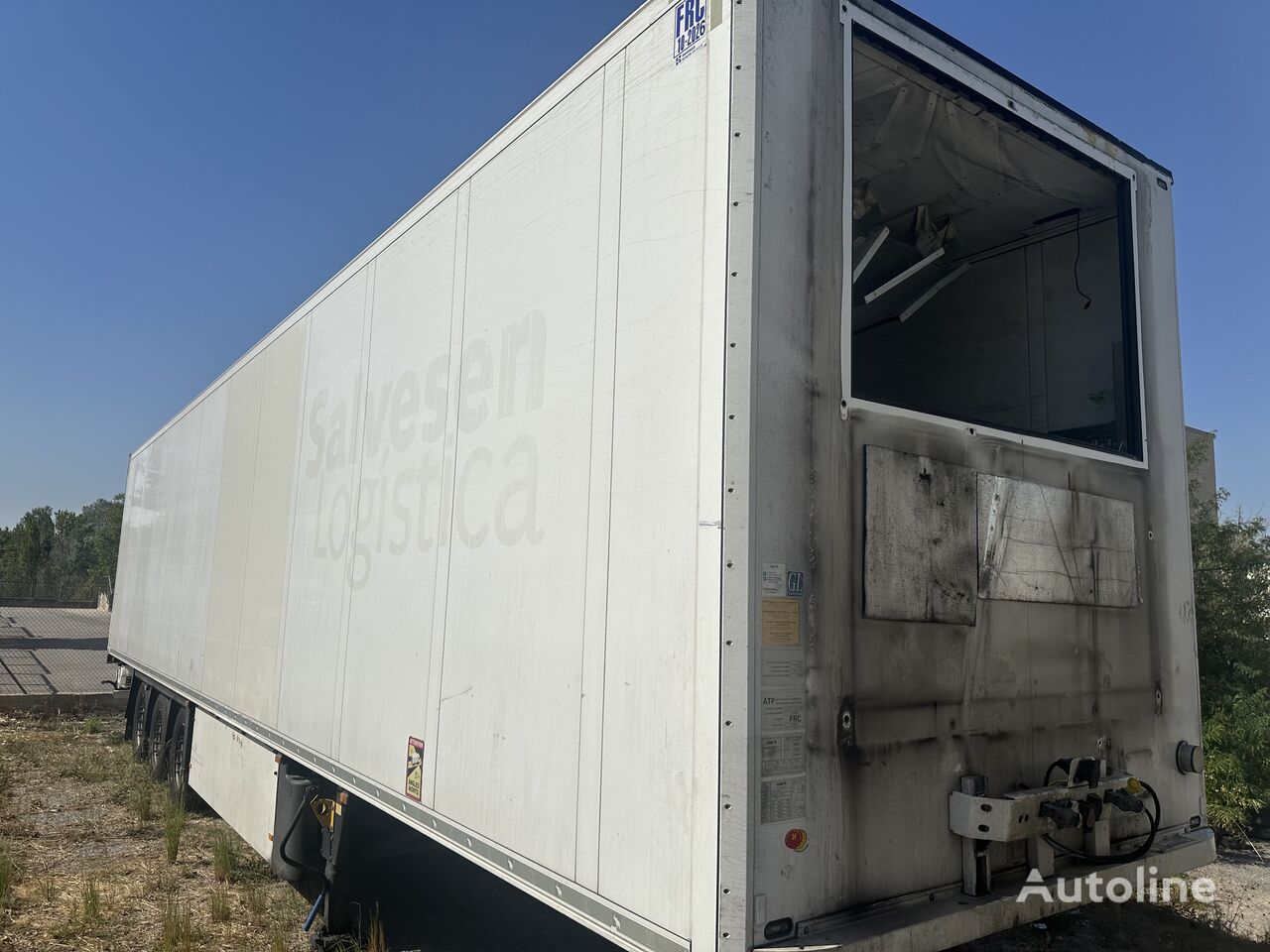 Schmitz SKO 24/L refrigerated semi-trailer