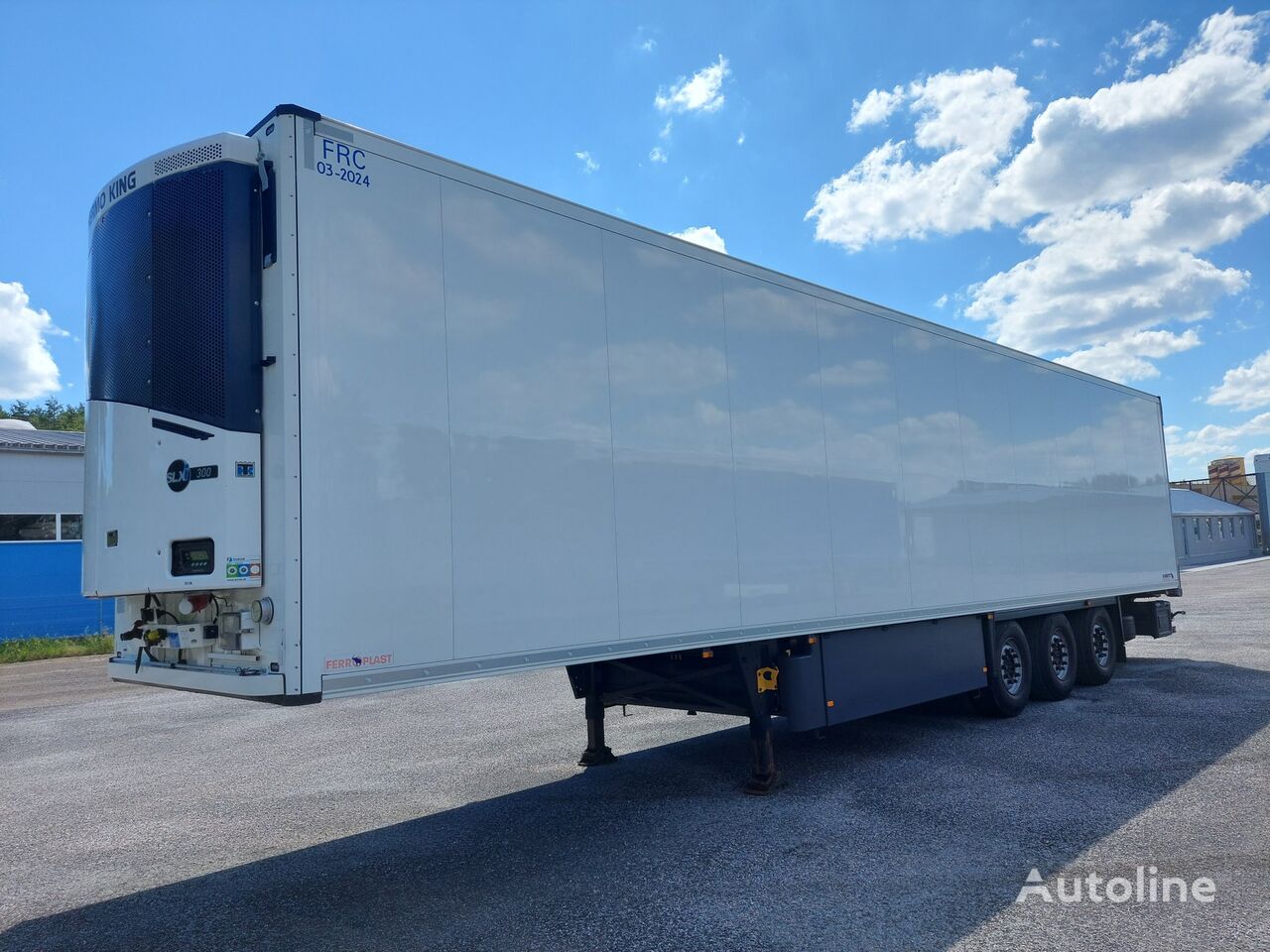 Schmitz SKO24 Podjomnaja os refrigerated semi-trailer