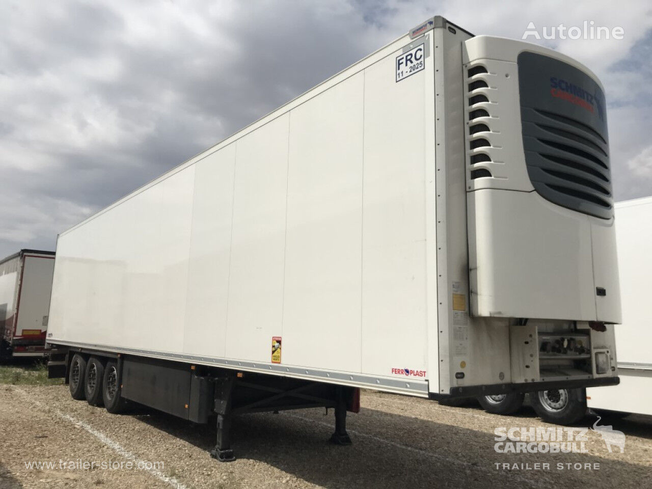 Schmitz Semiremolque Frigo Standard refrigerated semi-trailer