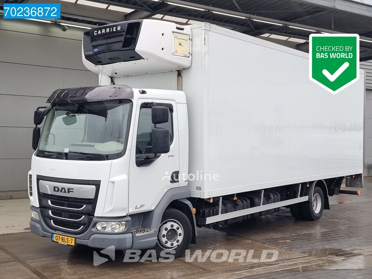 DAF LF 210 4X2 NL-truck Carrier Supra 950Multi-Temp Lamberet Ladebor refrigerated truck