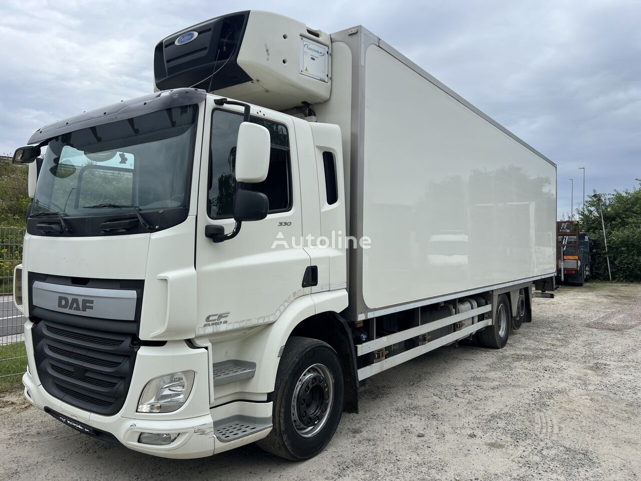 DAF cf 330 camión frigorífico