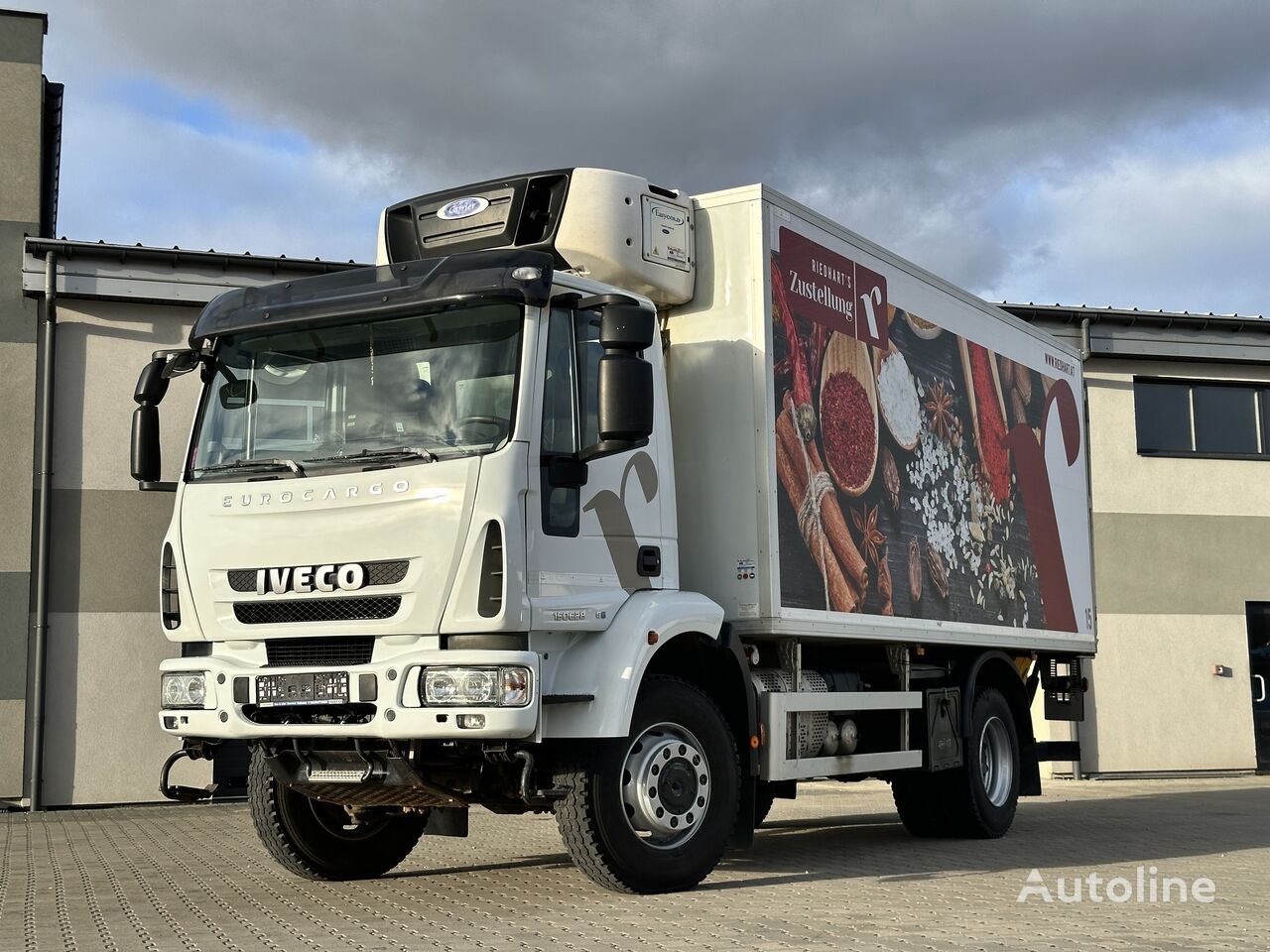 chladírenský nákladní vozidlo IVECO EUROCARGO 150E28