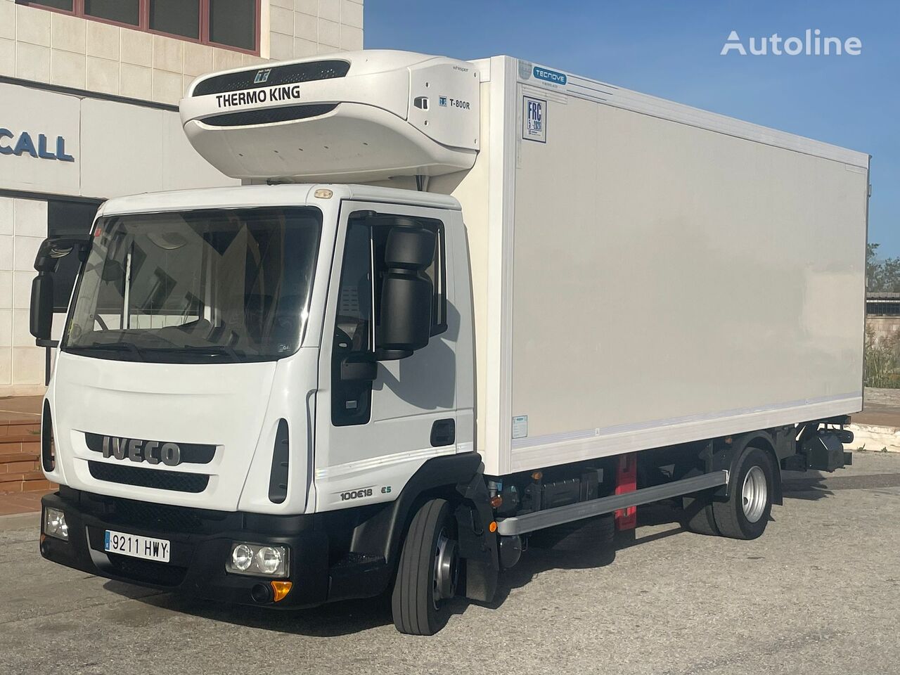 IVECO EuroCargo 100 refrigerated truck