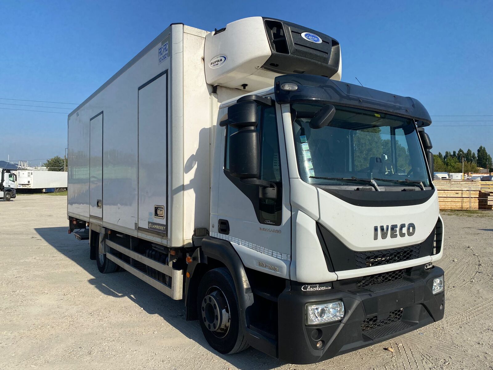 IVECO Eurocargo 120 E 22 Carrier Supra 750  frigo + LBW DHollandia 750 refrigerated truck