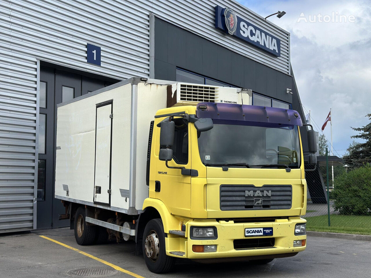 MAN TGM 15.240 refrigerated truck