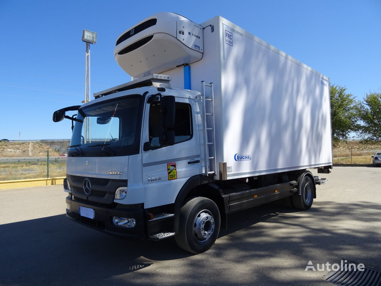 camião frigorífico Mercedes-Benz 16 22