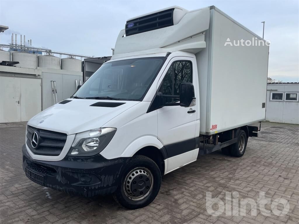 Mercedes-Benz 516 CDI refrigerated truck