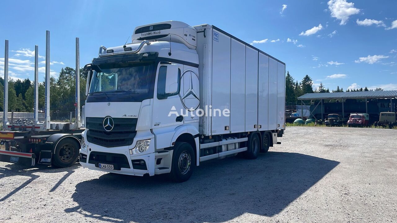 Mercedes-Benz ACTROS refrigerated truck