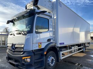 new Mercedes-Benz Actros 2130 - 300ch refrigerated truck