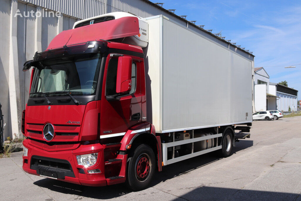 Mercedes-Benz Antos 1830 E6 T1200R Bi Temp. Fleisch Rohrbahnen refrigerated truck