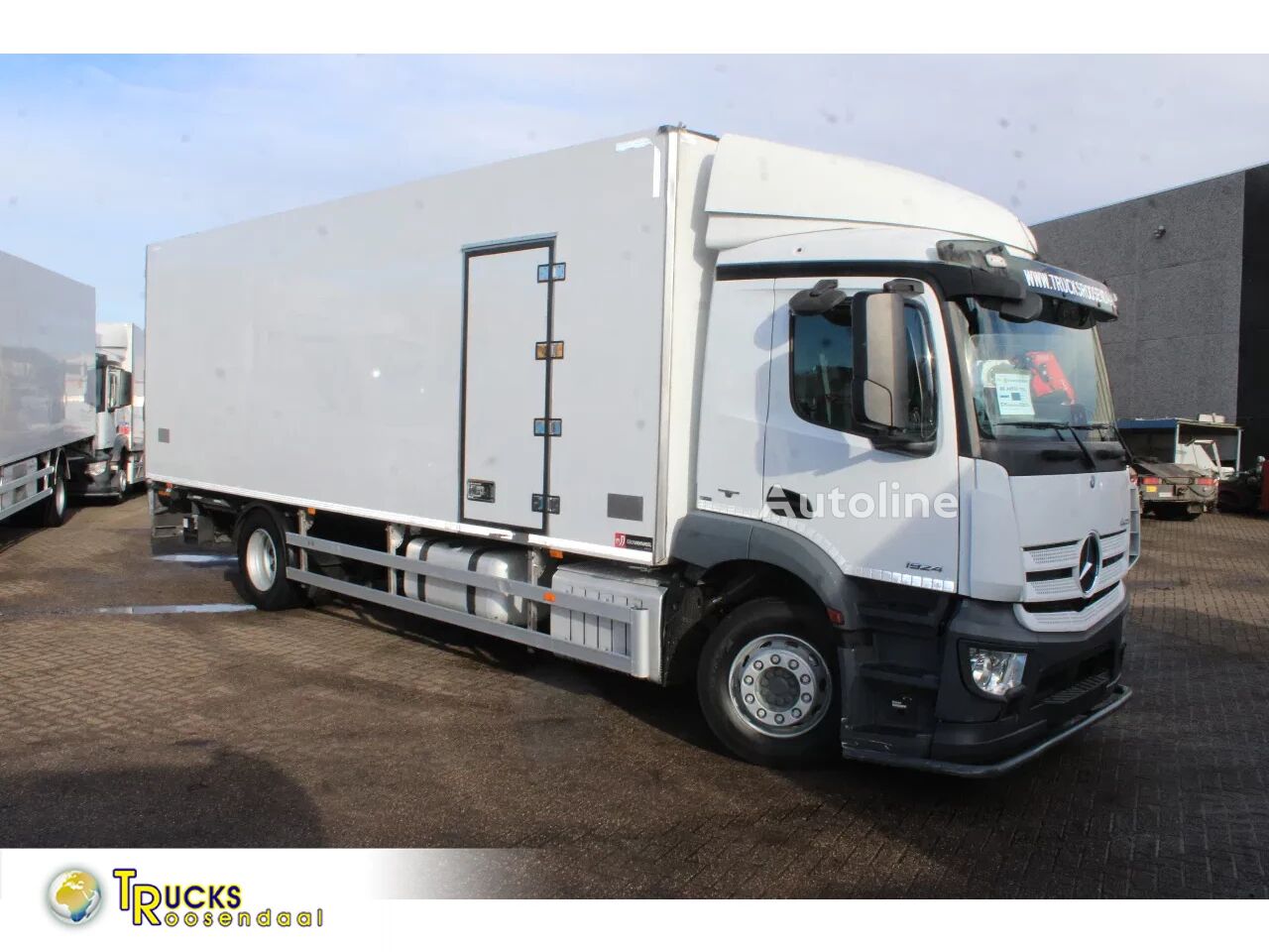 Mercedes-Benz Antos 1924 + THERMO KING 1200 + EURO 6 + LIFT + 19T refrigerated truck