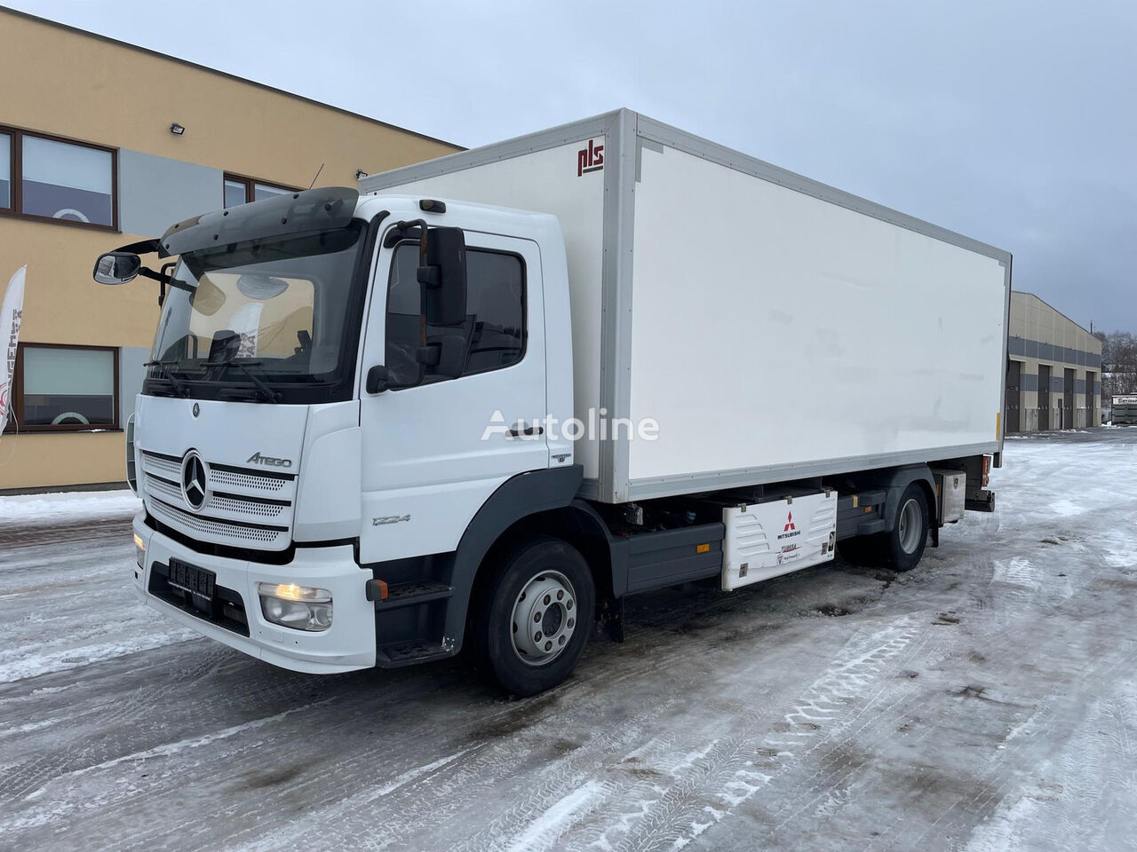 truk berpendingin Mercedes-Benz Atego 1224 4x2 MANUAL + LIFT