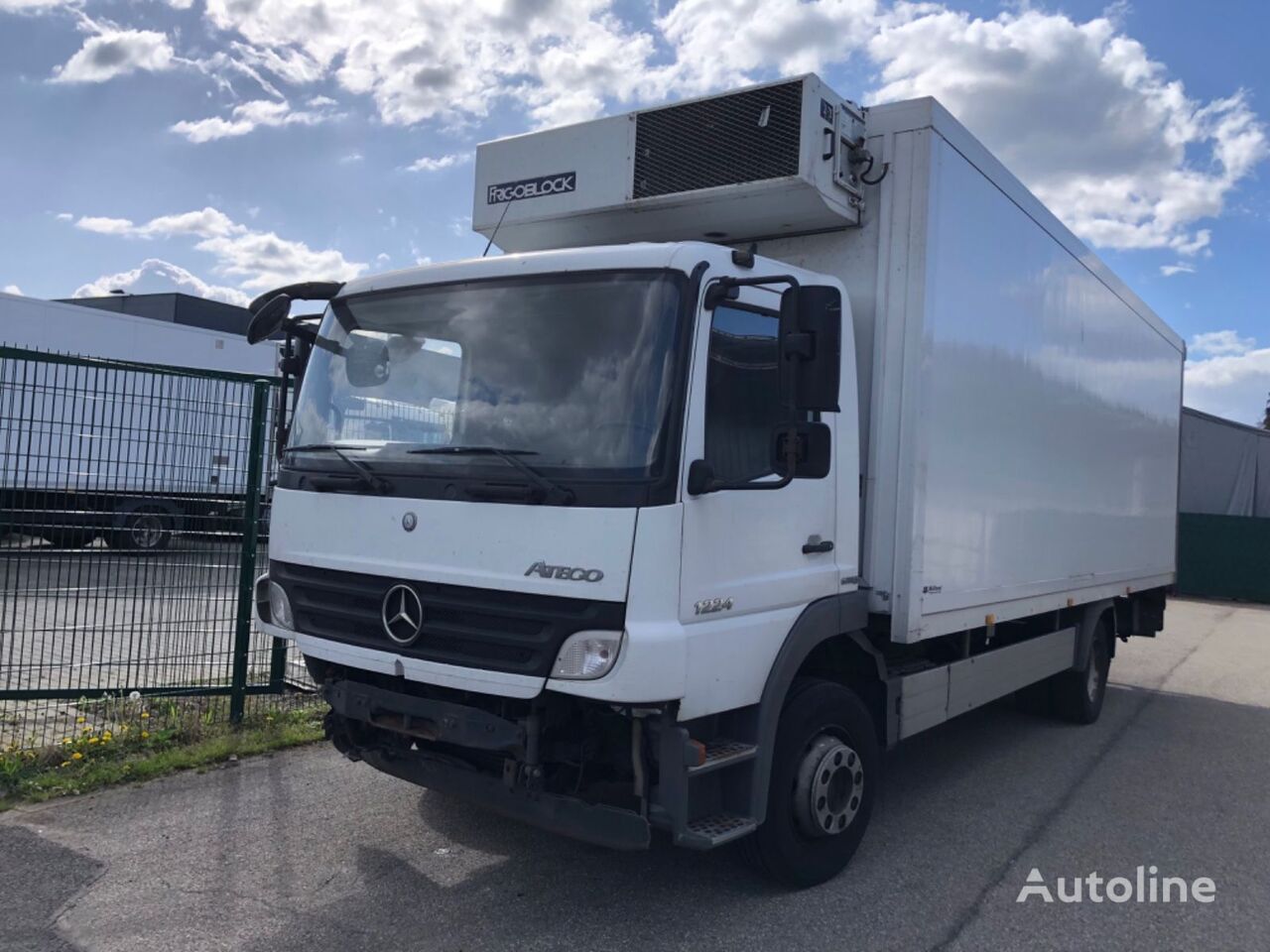 Mercedes-Benz Atego II camión frigorífico siniestrado