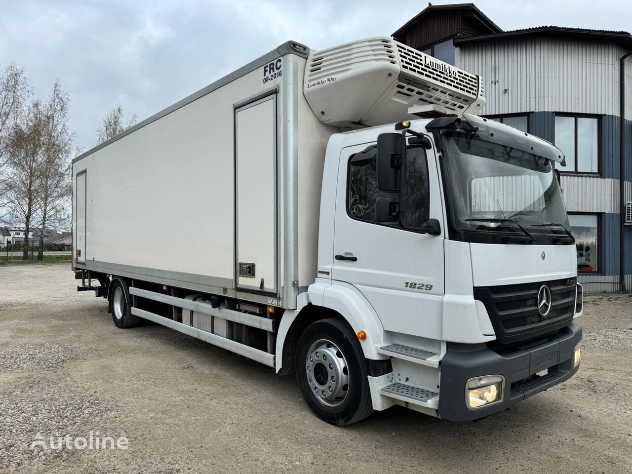 Mercedes-Benz Axor 1829L  camión frigorífico