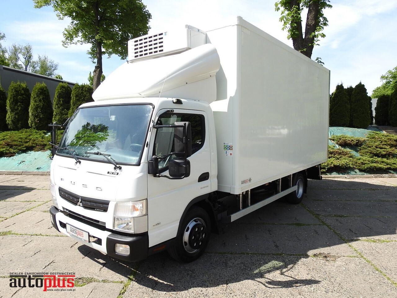 Mitsubishi Fuso CANTER FUSO CHŁODNIA -10*C WINDA 9 PALET AUTOMAT FUNKCJA GRZANIA camión frigorífico