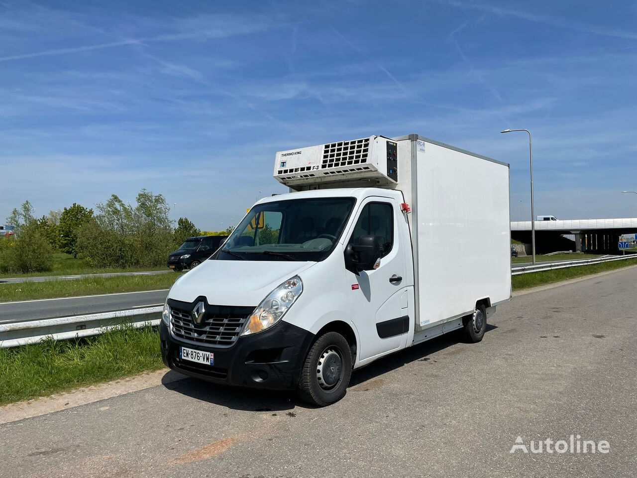 камион-ладилник Renault MASTER 3T5 - Frigo